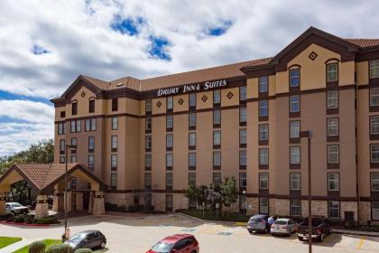 Drury Inn & Suites San Antonio North Stone Oak - image 1